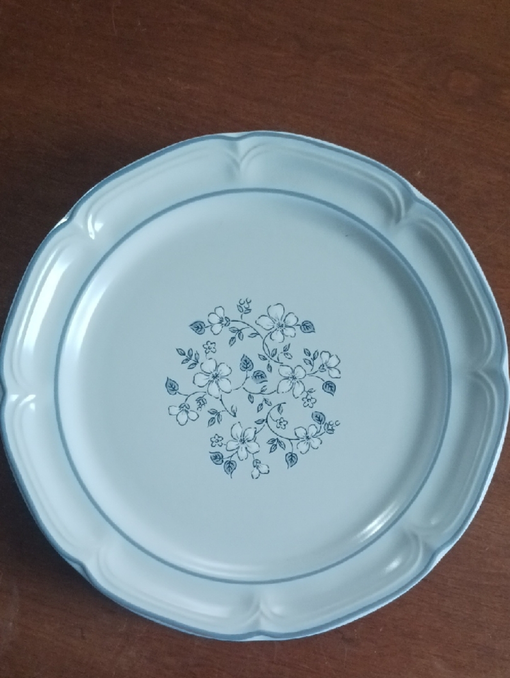 Avondale by Covington Edition Japan 10.5" Dinner Plate
